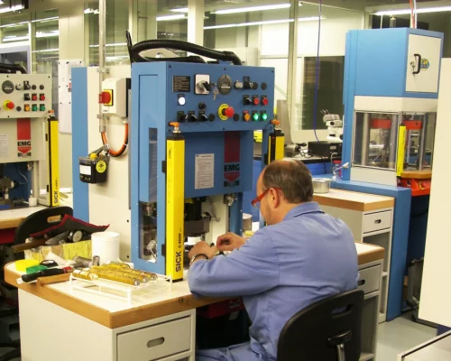 R&D - Presses dédiées métiers